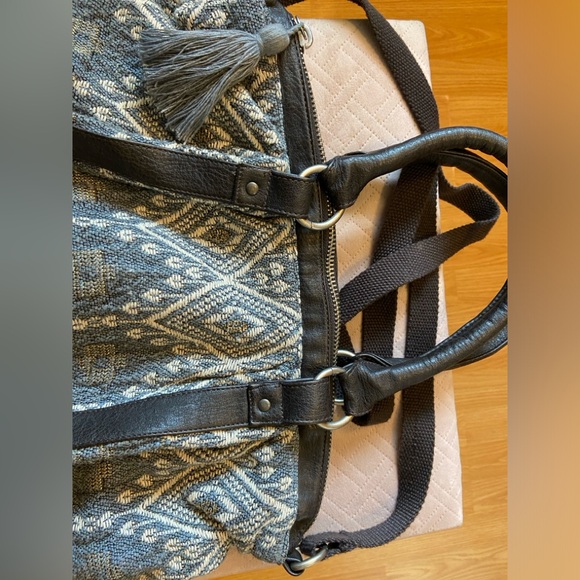 American Eagle cotton blend bag - blue with white & gold design/crotchet… - Picture 2 of 11